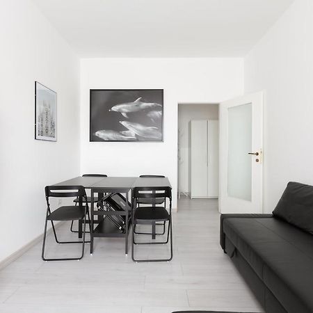 Apartment With Balcony -Bisceglie Red Line Subway Mediolan Zewnętrze zdjęcie
