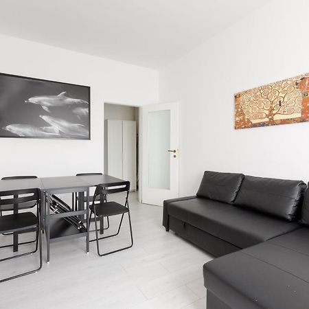 Apartment With Balcony -Bisceglie Red Line Subway Mediolan Zewnętrze zdjęcie