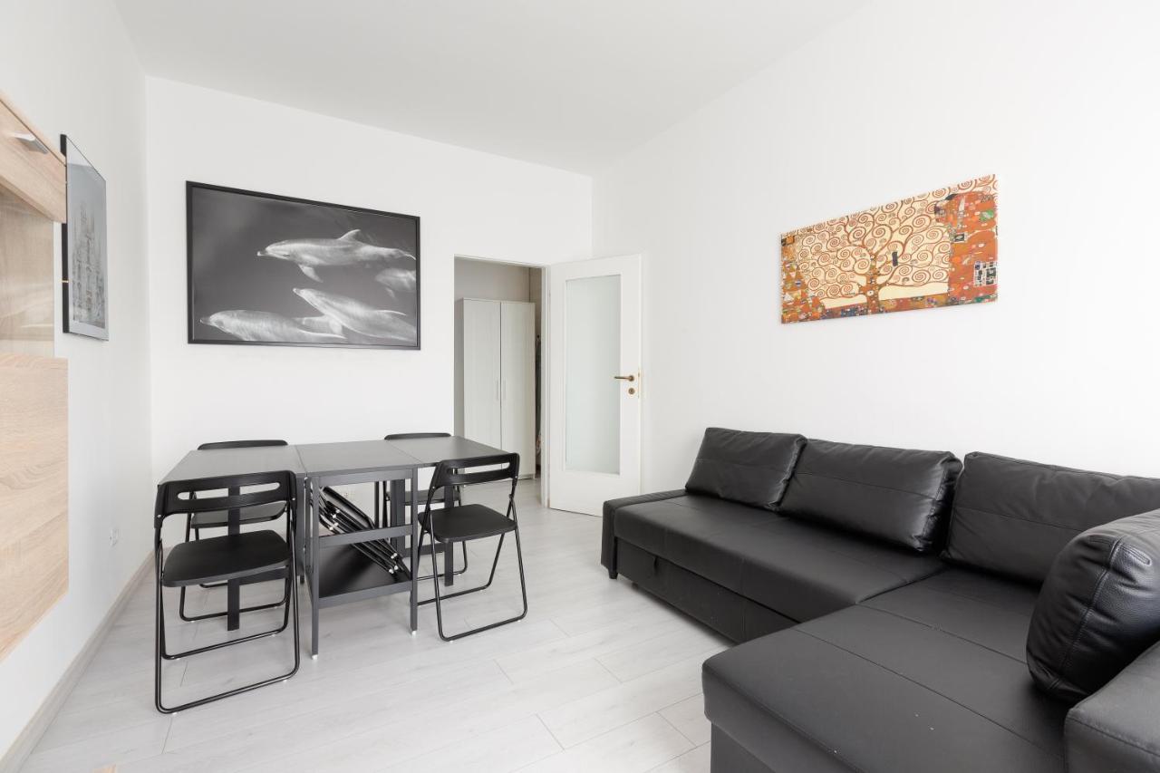 Apartment With Balcony -Bisceglie Red Line Subway Mediolan Zewnętrze zdjęcie