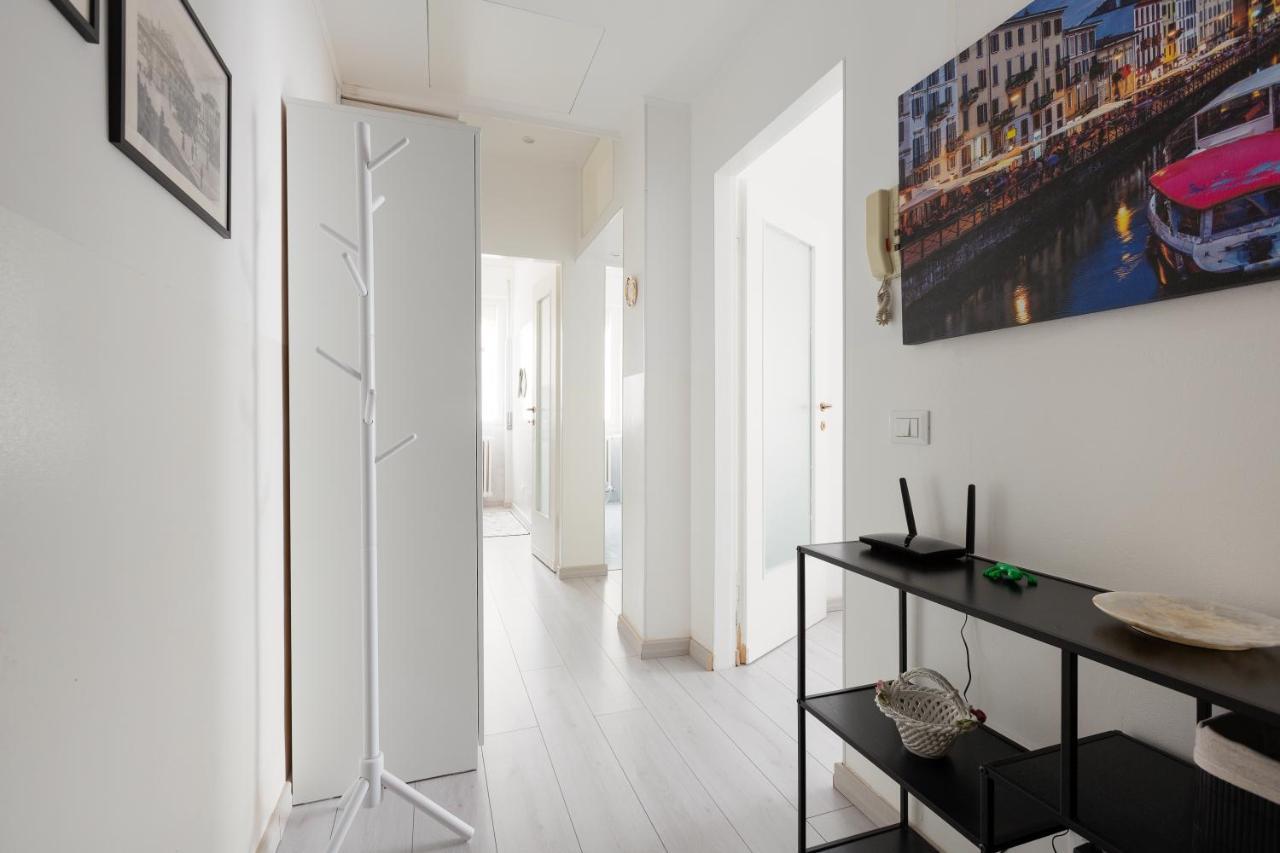 Apartment With Balcony -Bisceglie Red Line Subway Mediolan Zewnętrze zdjęcie